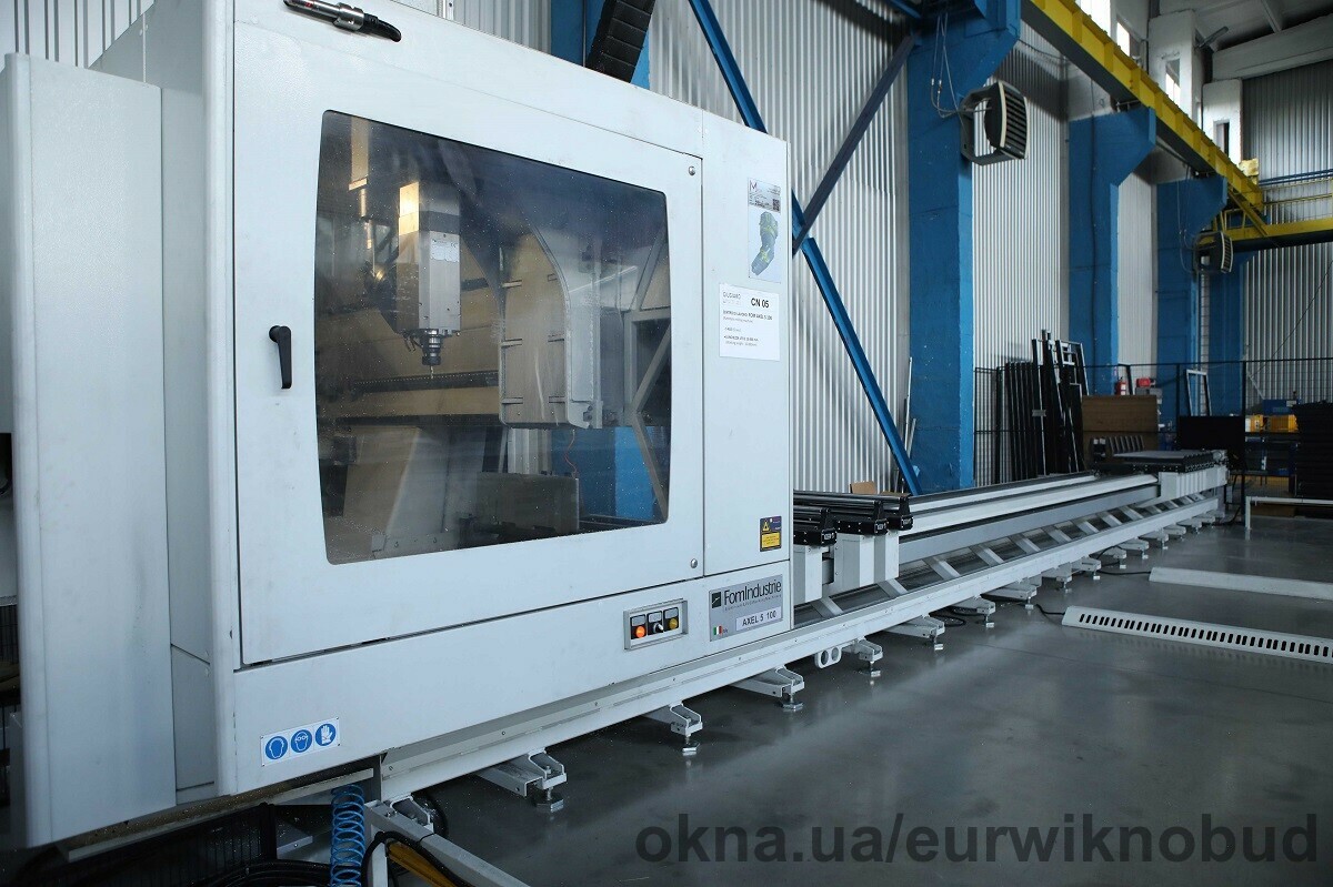 EVB придбала п’ятиосьовий обробний центр AXEL 5. Аналогів цієї моделі в Україні немає