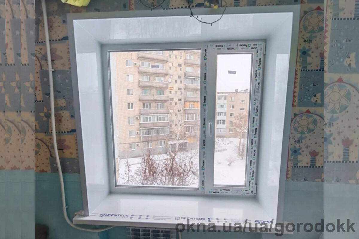 Новий проєкт «Городок»: встановили вікно з глянсовими відкосами у Павлограді