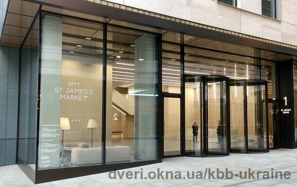 Красивое и функциональное дверное решение KBB в The City of London