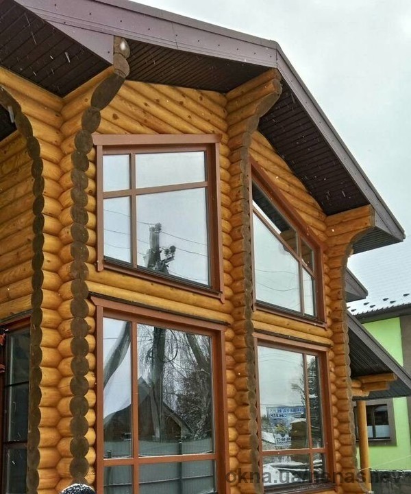 Розроблено монтаж дерев'яних вікон зі склопакетами в зруб