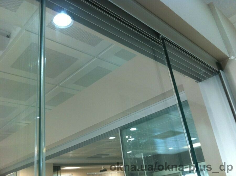 «Вікна Плюс» розширила асортимент розсувними системами безрамного скління SLIDING SLIM