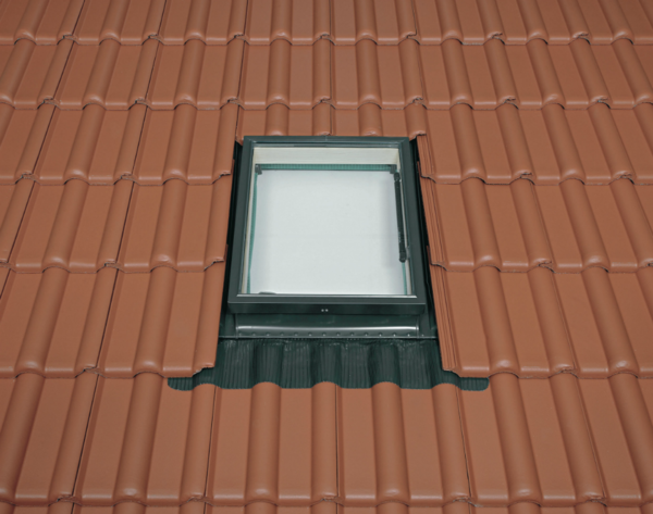 BRAAS випустила власне мансардне вікно для вентиляції горища