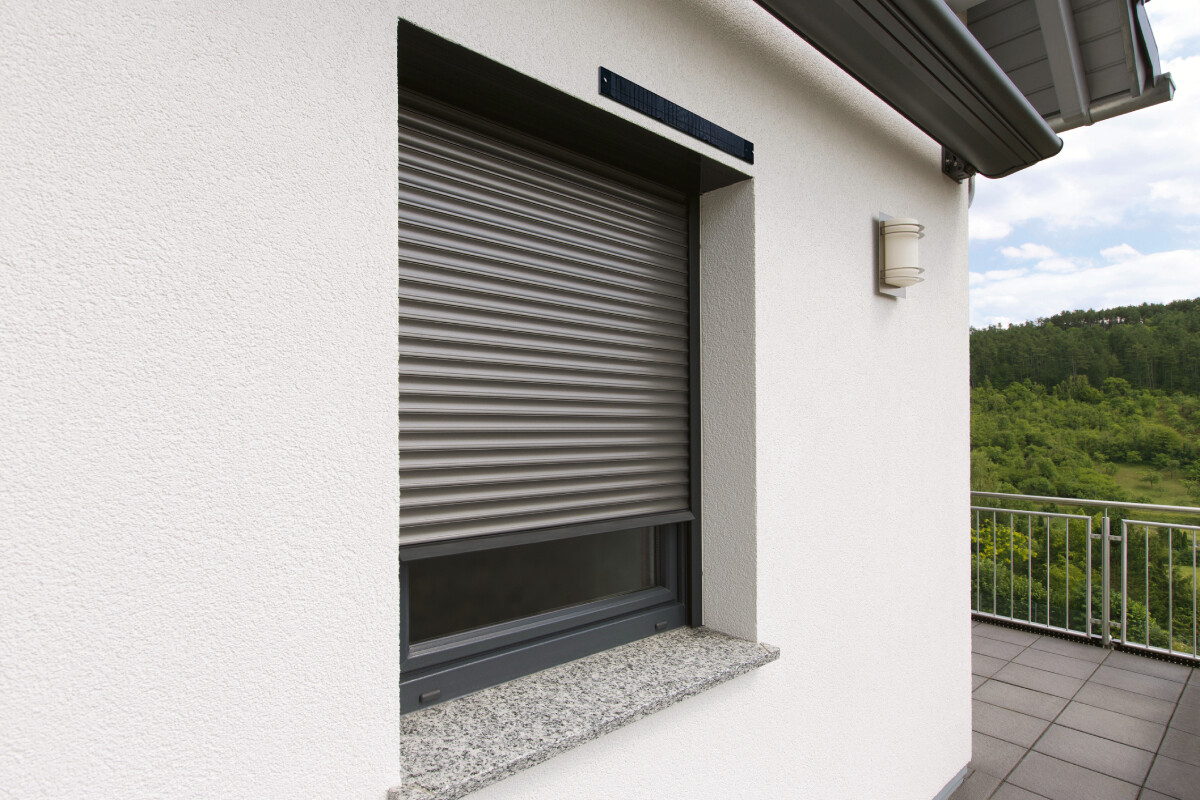 Warema shutters and awnings can operate independently of the mains