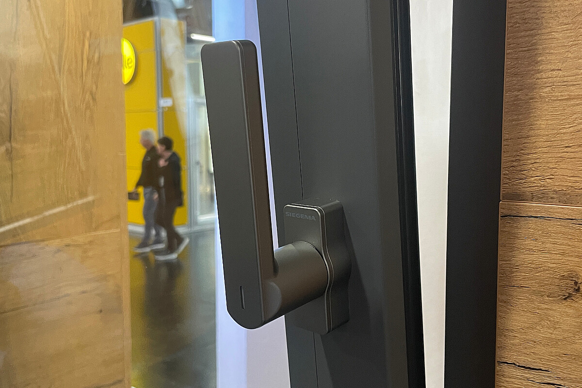Siegenia unveils smart window handle to control window security from a distance