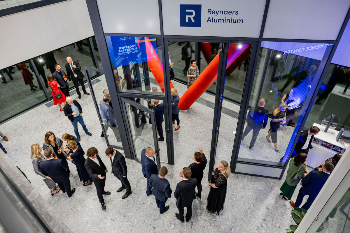 Reynaers Aluminium Polska officially opens new headquarters in Przeszkoda