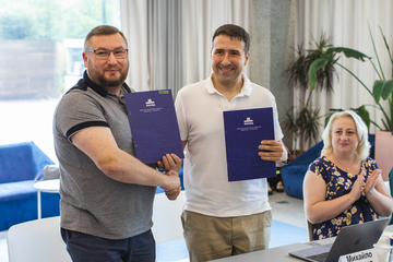 UMTS and KNUCA are working on the preparation of engineers for transparent constructions
