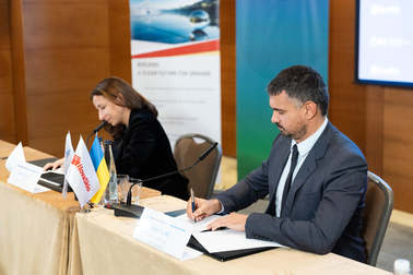 NovaSklo підписала угоду про зобов’язання з IFC для розвитку інституційної спроможності