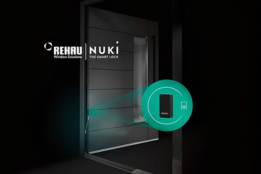 Rehau präsentiert neue Türen mit Nuki Smart-Modul für schlüssellosen Zugang auf der Fensterbau Frontale 2026