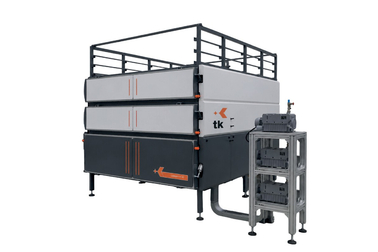 Italian manufacturer develops three-chamber furnace capable of running different glass lamination cycles simultaneously
