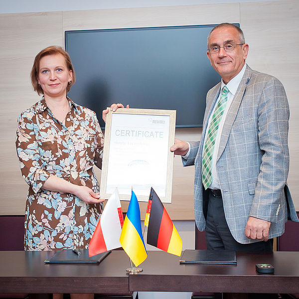 Подписание договора о стратегическом сотрудничестве между `Энергополь-Украина` и `REHAU`