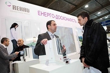 Сезон открыт: REHAU на выставке `PRIMUS: Окна. Двери. Профили. Фасады 2013`