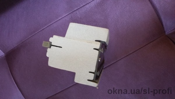 Холоди не страшні! Теплий профіль для дверей вже в продажу