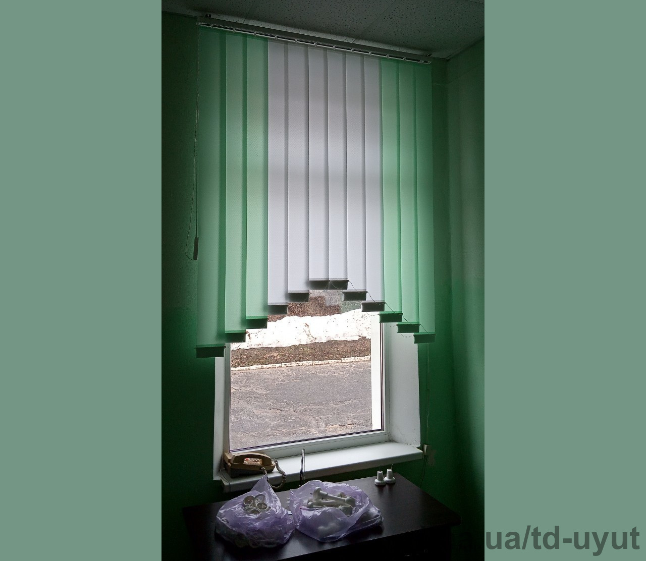 Теперь с Торговым Домом УЮТ заказать жалюзи можно не выходя из дома