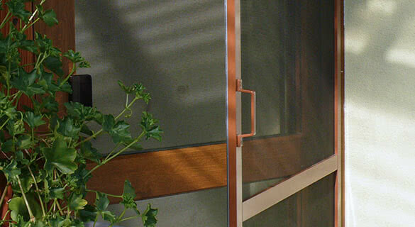 Новинка: москітні сітки для балконних дверей