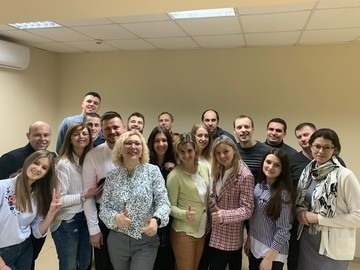 Представители компании Perfect отрабатывали практические навыки на тренинге VEKA Professional