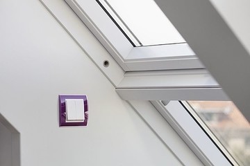 Перетворювач радіосигналів для `розумного будинку` від VELUX – KLF 100