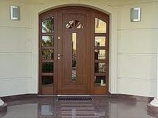 Двери деревянные входные