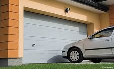 Гаражные автоматические секционные ворота в Чернигове