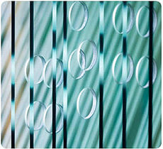 вырезы под фурнитуру в стекле