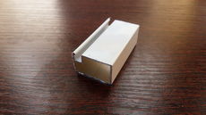 Профиль дверной, белый/коричневый