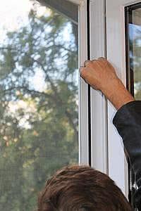 Сетки москитные на двери Сетки москитные на двери