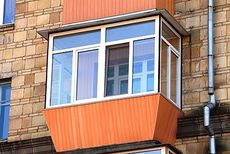 Остекление балкона на Лесном