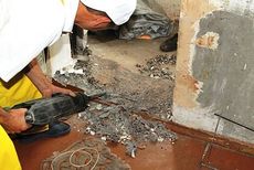 Демонтаж балконного порога на Дарнице