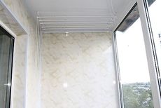 Отделка лоджии пластиковой бесшовной вагонкой