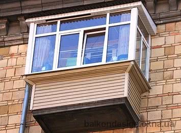 Ремонт балкона с крышей в Киеве