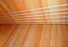 Отделка балкона деревянной вагонкой липа