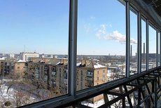 Остекление балконов с выносом