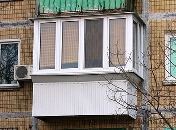 Внешняя отделка балкона пластиком