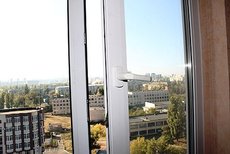 Регулировка пластиковых окон Aubi в Киеве