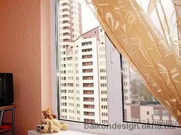 Регулировка пластиковых окон с фурнитурой Roto