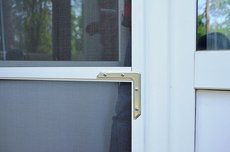 Москитная сетка на балконную дверь в Киеве