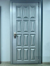 Двери в дом