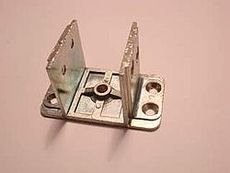 Соединитель импоста (Д-041р) на проф: RHEINPLAST (3-х. кам.).