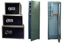 Металлические оружейные шкафы, сейфы.
