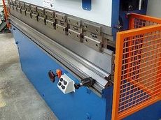 Услуги рубки, гибки и сварки металла.