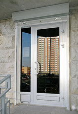 Алюминиевые входные двери 1400х2100 