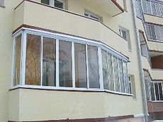 Обычное остекление лоджии.