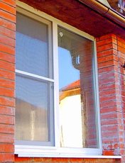 Окно в кухню REHAU от компании Good Master