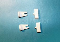 Комплектующие для жалюзи, фиксатор нижнего открывания от компании Good Master