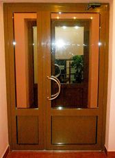 Двери ПВХ входные от компании Good Master