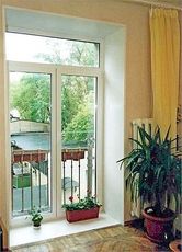 Окно Т-образное в комнату, кухню от компании Good Master