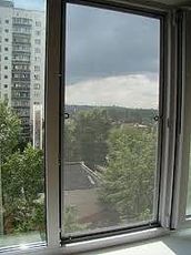 Производство и продажа москитных сеток.