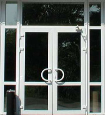 металлопластиковые двери входные