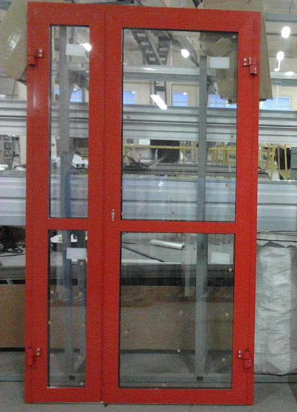 Алюминиевая входная дверь KRAFT Алюминиевая входная дверь KRAFT