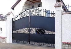 Ворота, заборы.калитки, перила...