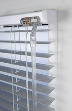 Жалюзи алюминиевые, рулонные, тканивые, плиссе.